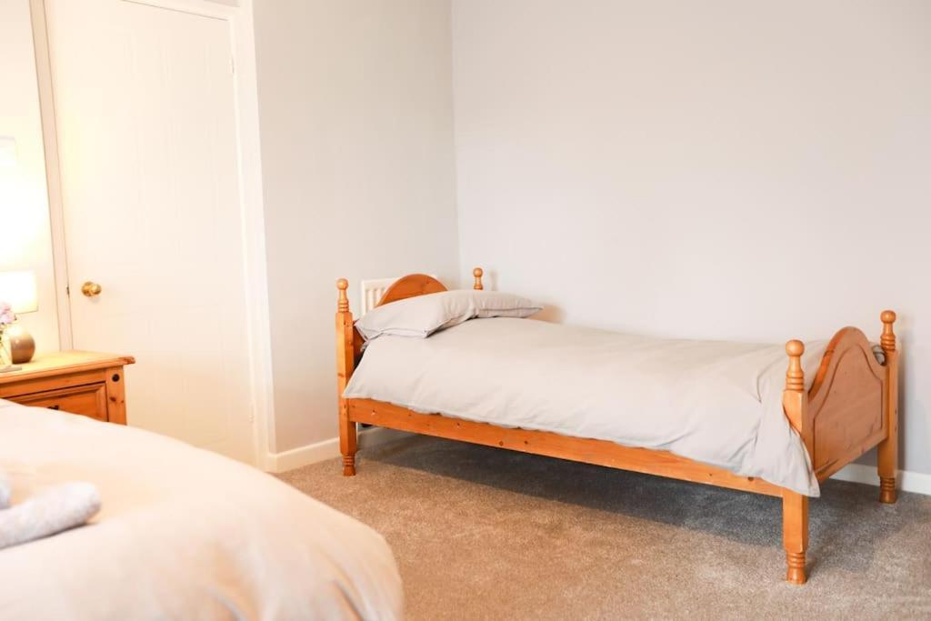 Woodside Ash Hot Tub & Pool Appartement Bideford Buitenkant foto