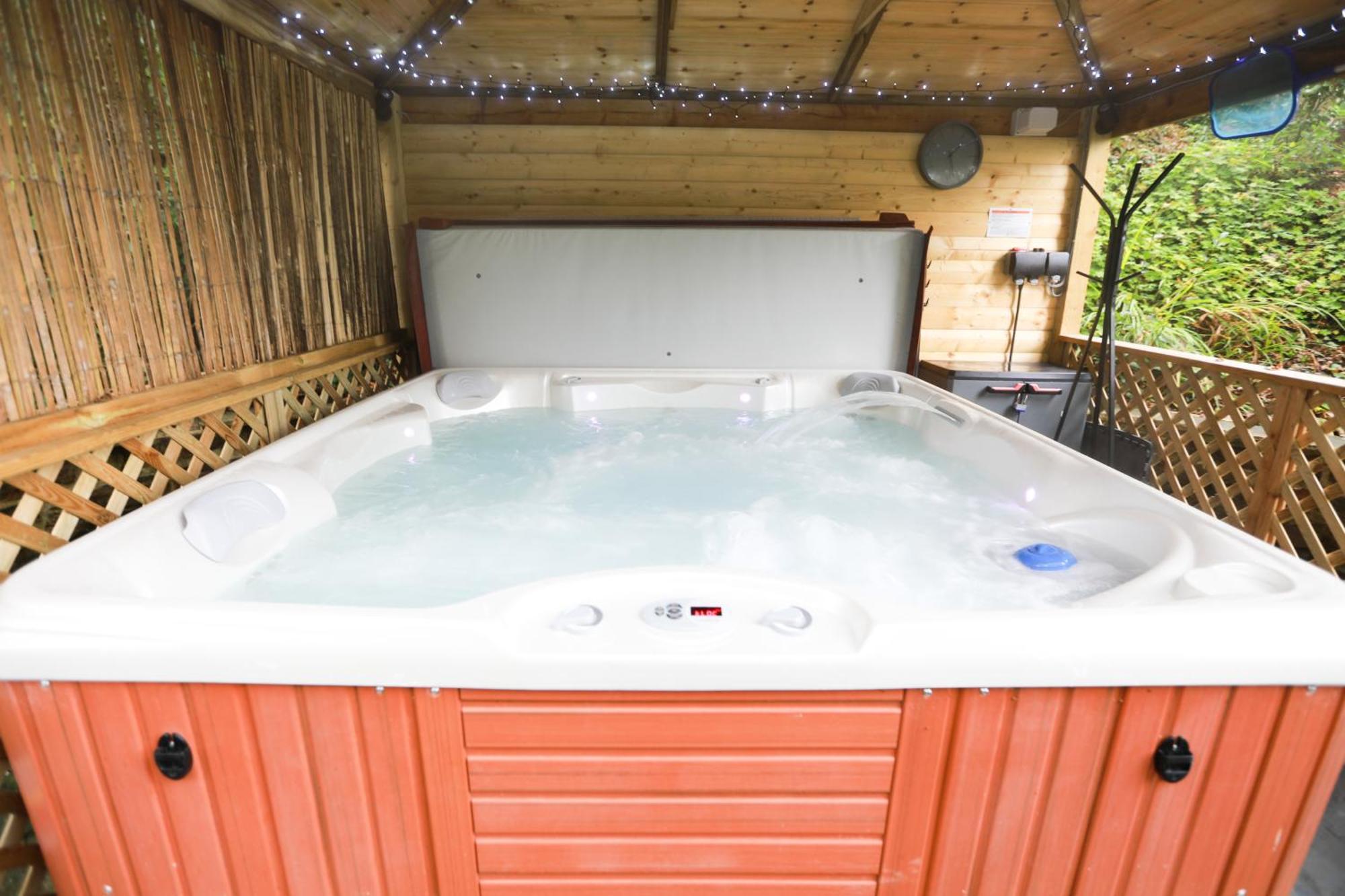 Woodside Ash Hot Tub & Pool Appartement Bideford Buitenkant foto