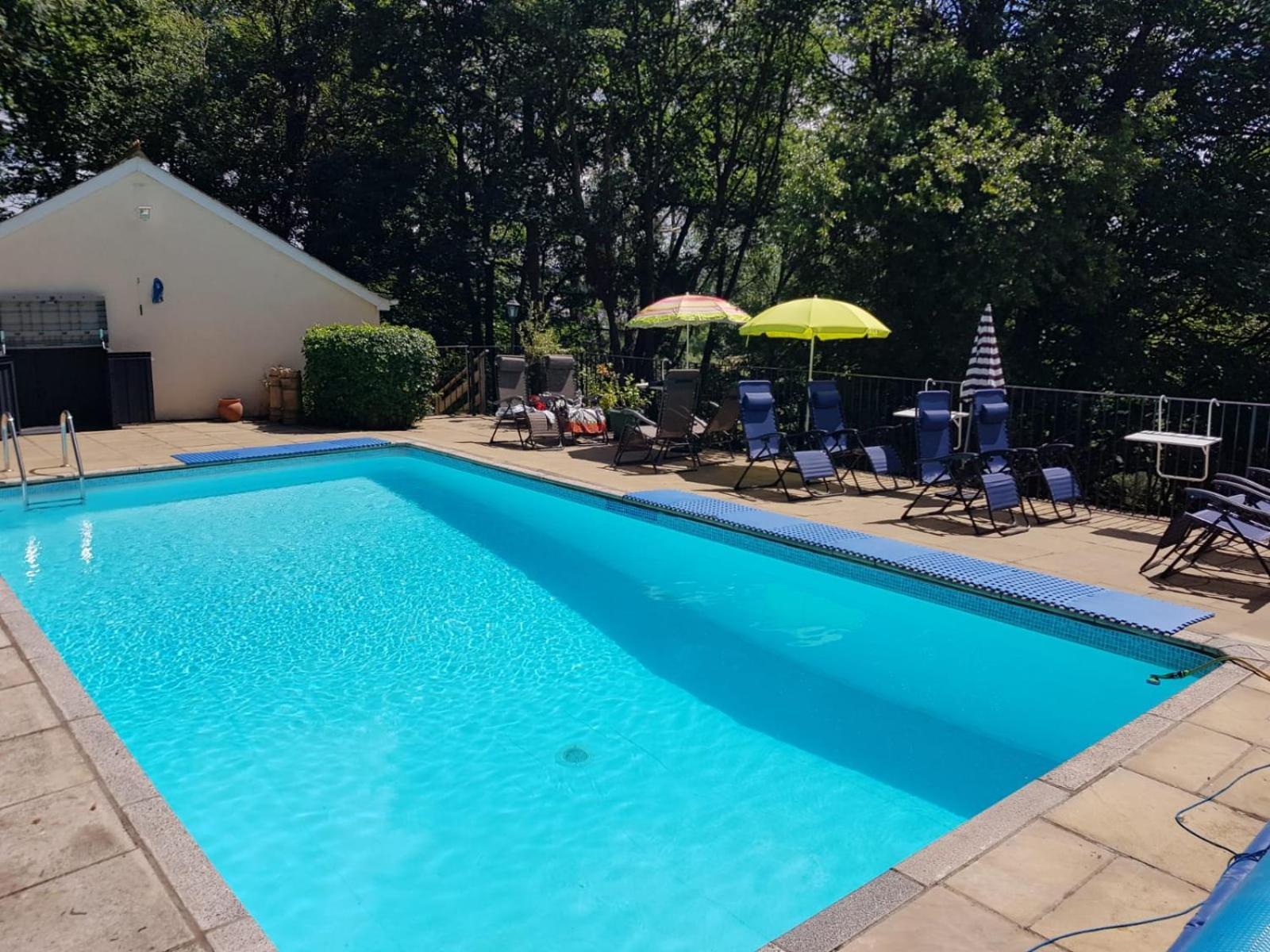 Woodside Ash Hot Tub & Pool Appartement Bideford Buitenkant foto