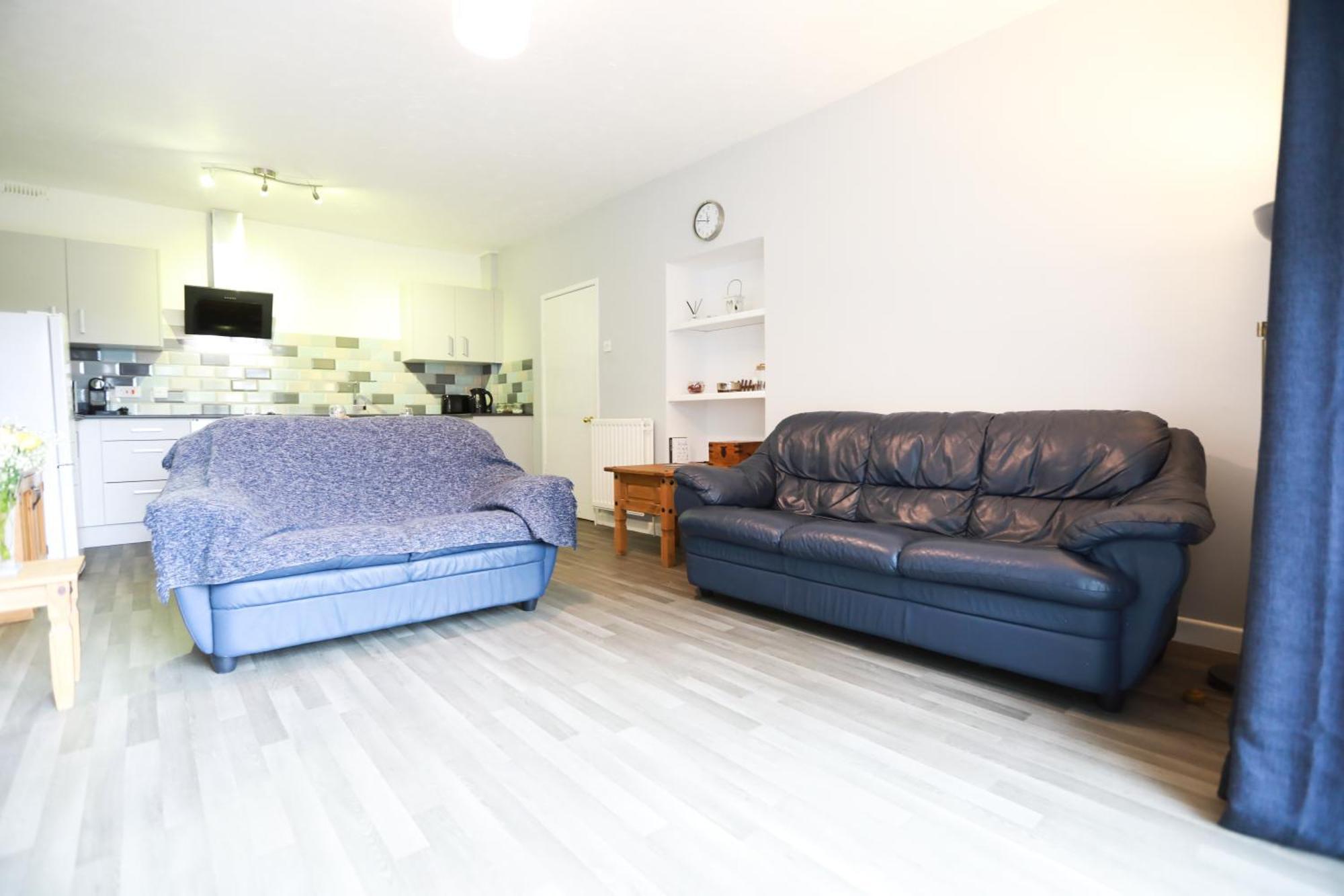 Woodside Ash Hot Tub & Pool Appartement Bideford Buitenkant foto